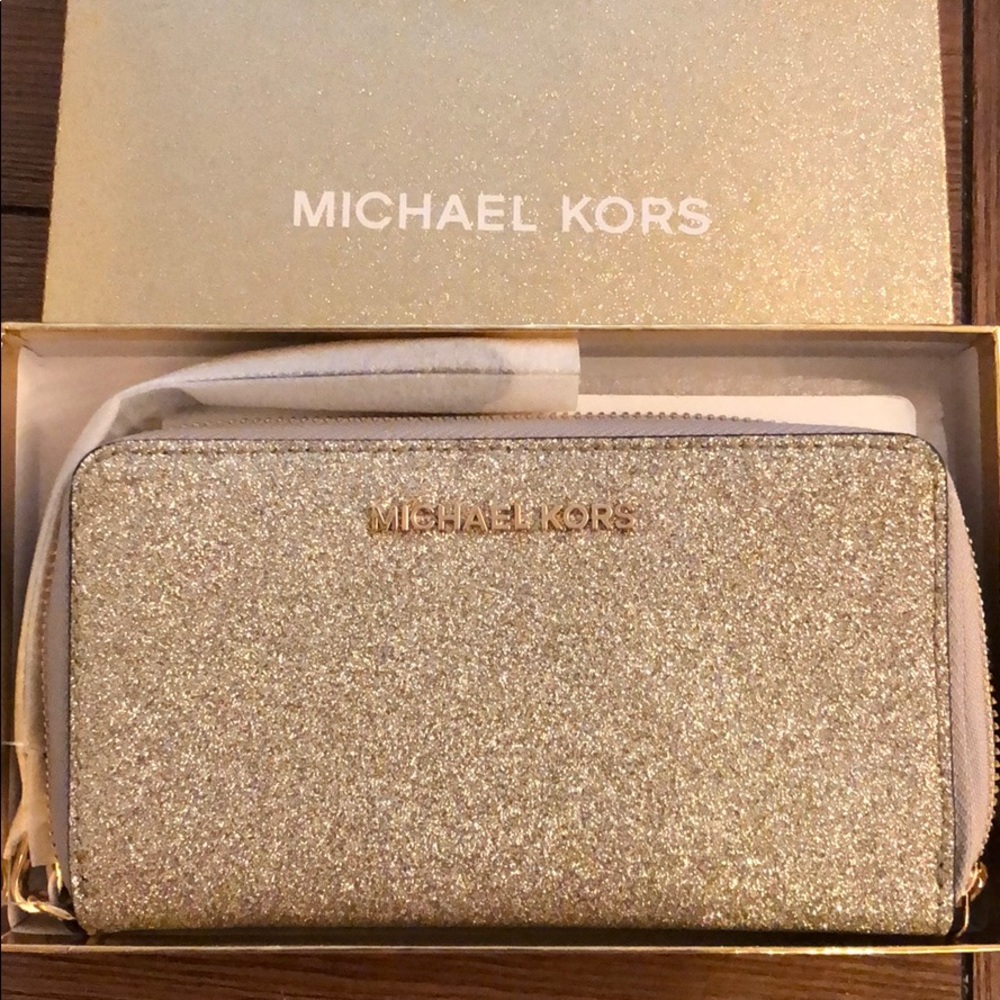 NWT Michael Kors Gold Wristlet